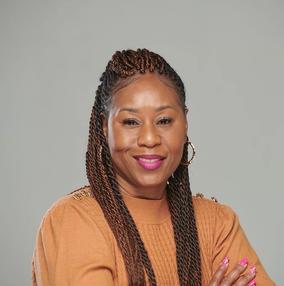 Cheree Sione’ - Professional Headshot